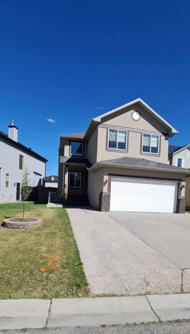 Spacious Comfortable Air-Conditioned. Near Airport! Calgary Luaran gambar